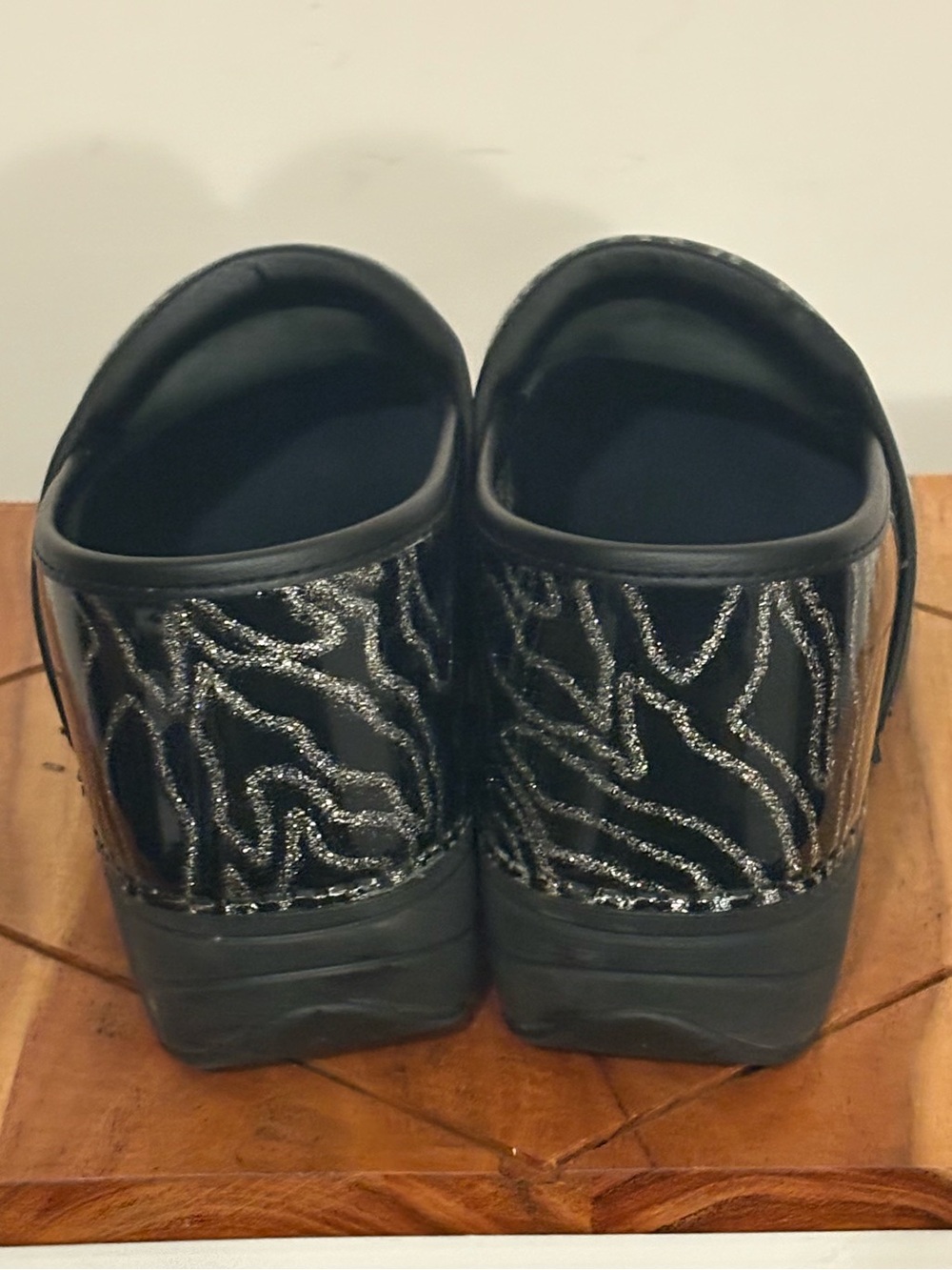 Dansko Pro XP 2.0 Glitter Wave Patent Clog - Picture 2 of 7